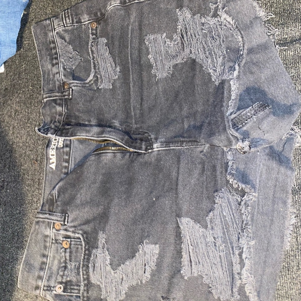 American eagle black mom shorts